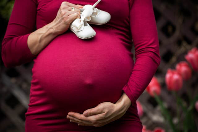 sarcină, femeie însărcinată